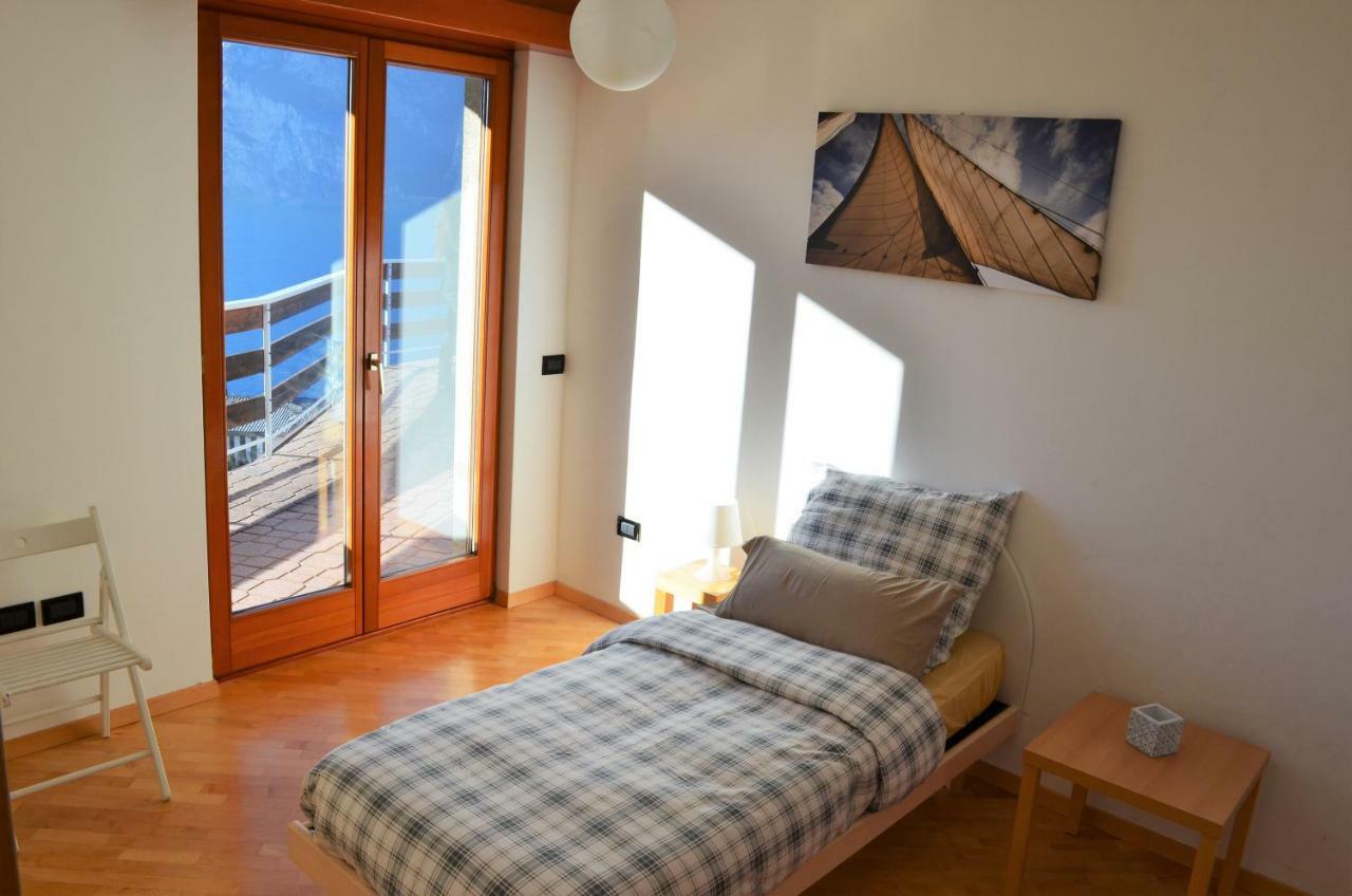 Panorama Apartment Torbole Sul Garda Exterior photo