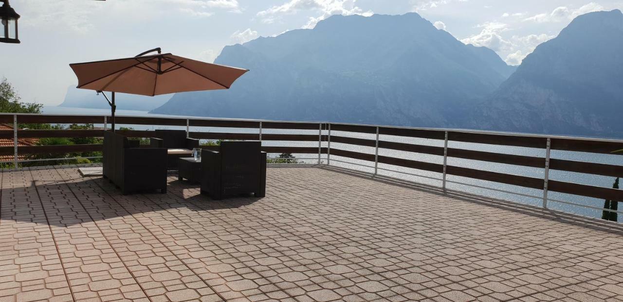 Panorama Apartment Torbole Sul Garda Exterior photo